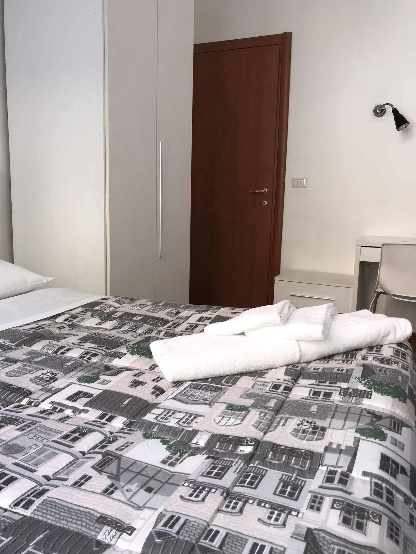 Elite Loreto Milano Hotel Buitenkant foto